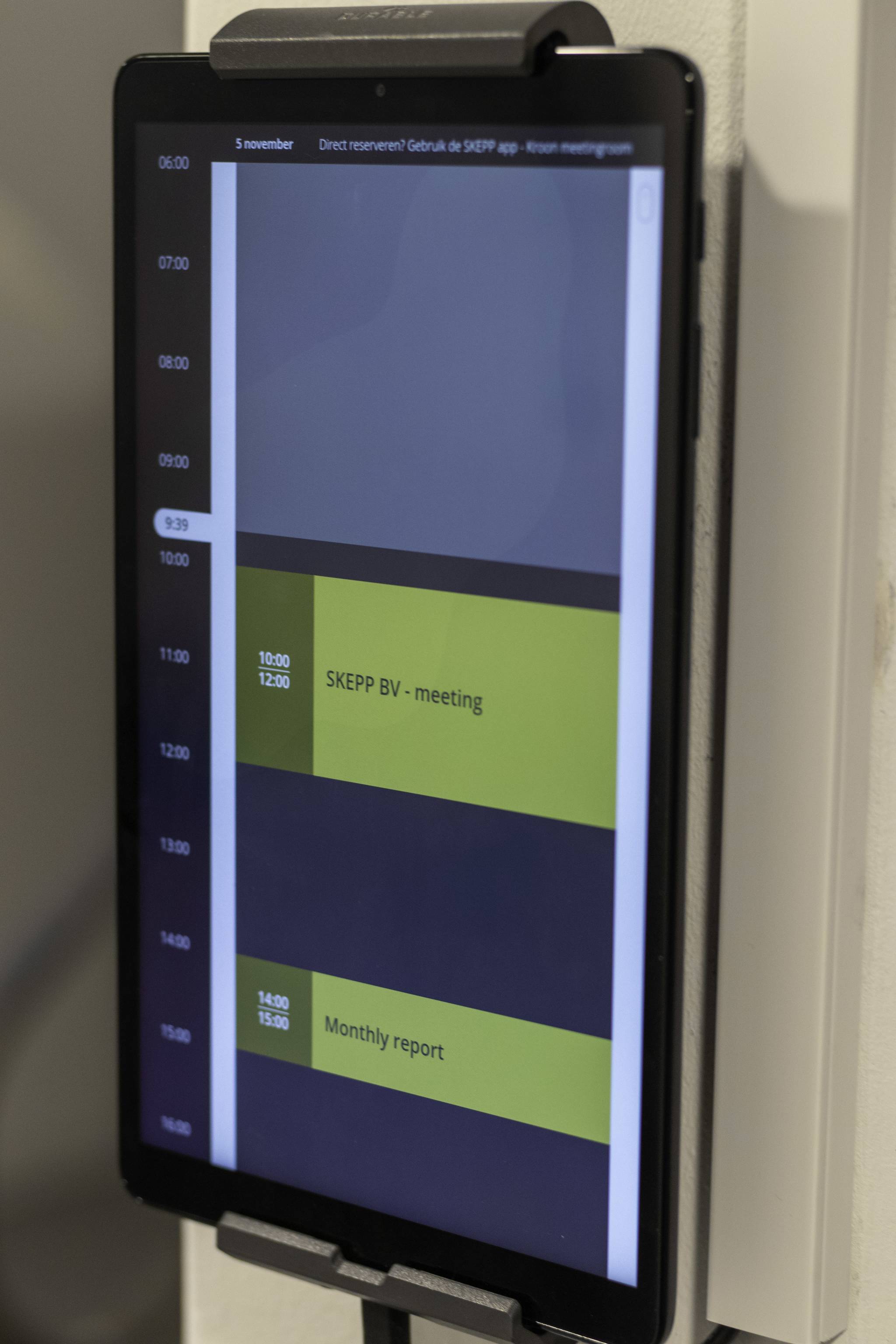 Booking display