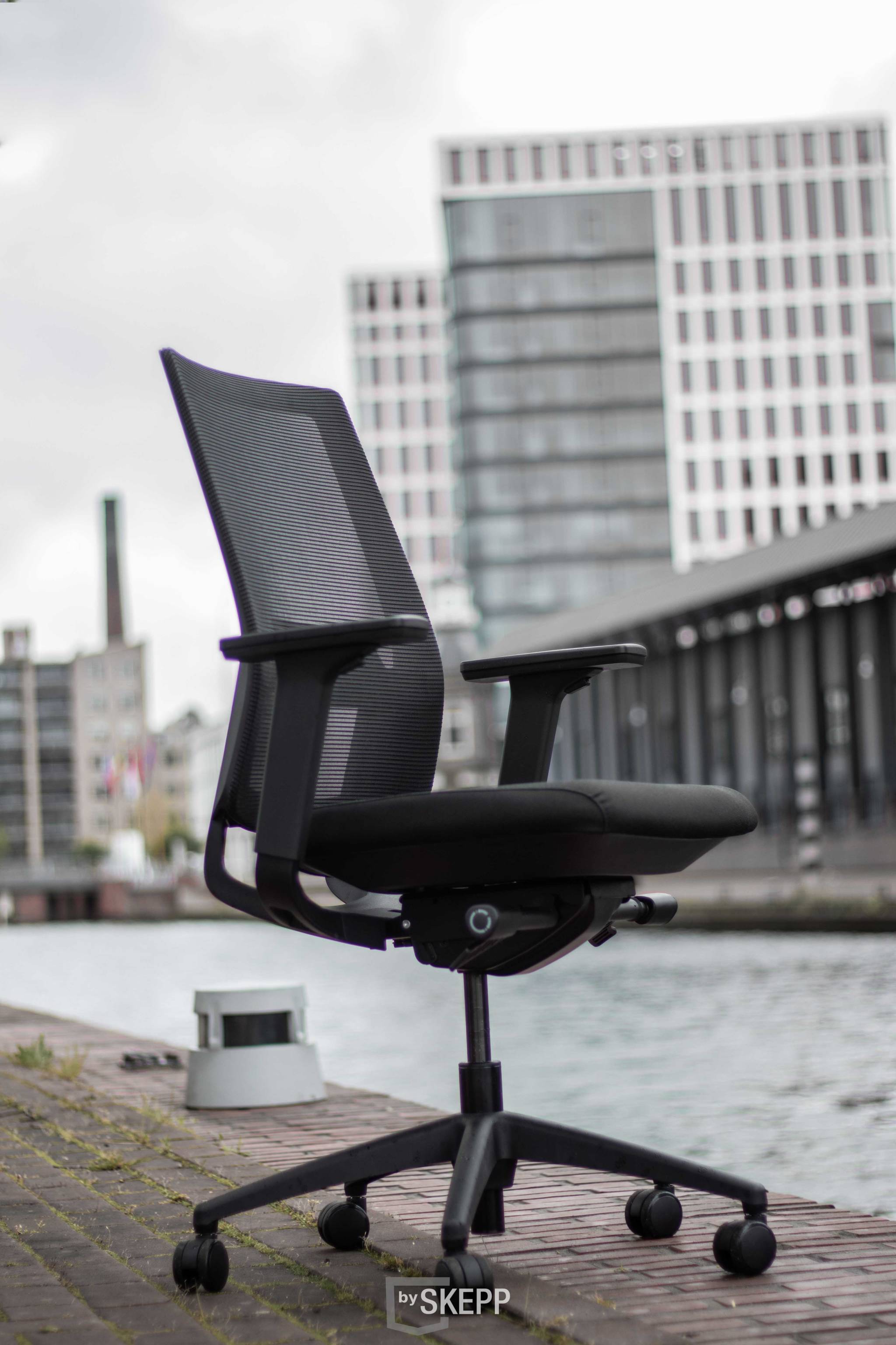 Arbo office chair Lugano black mesh bySKEPP