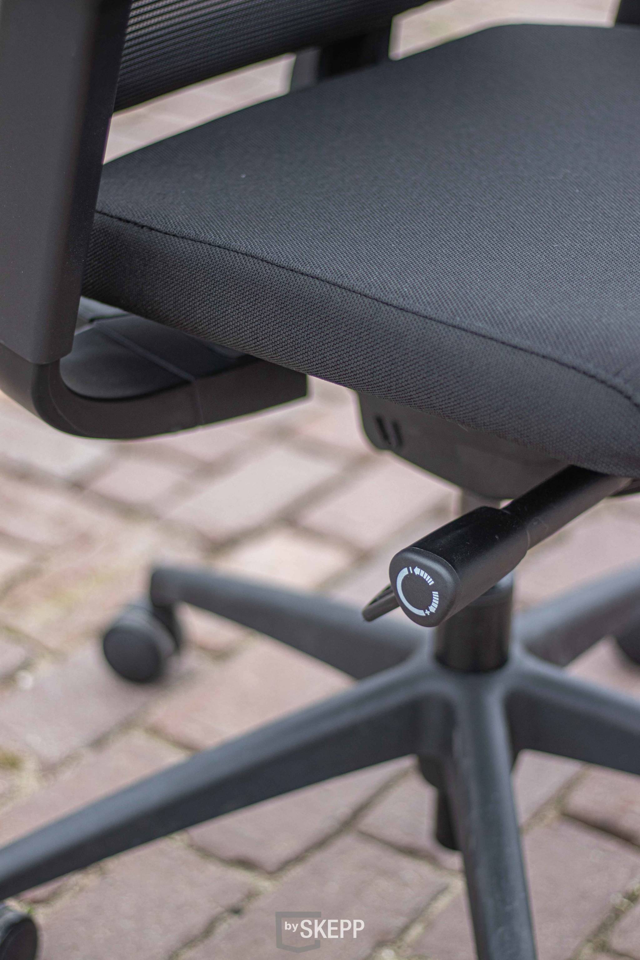 Arbo office chair Lugano black mesh bySKEPP