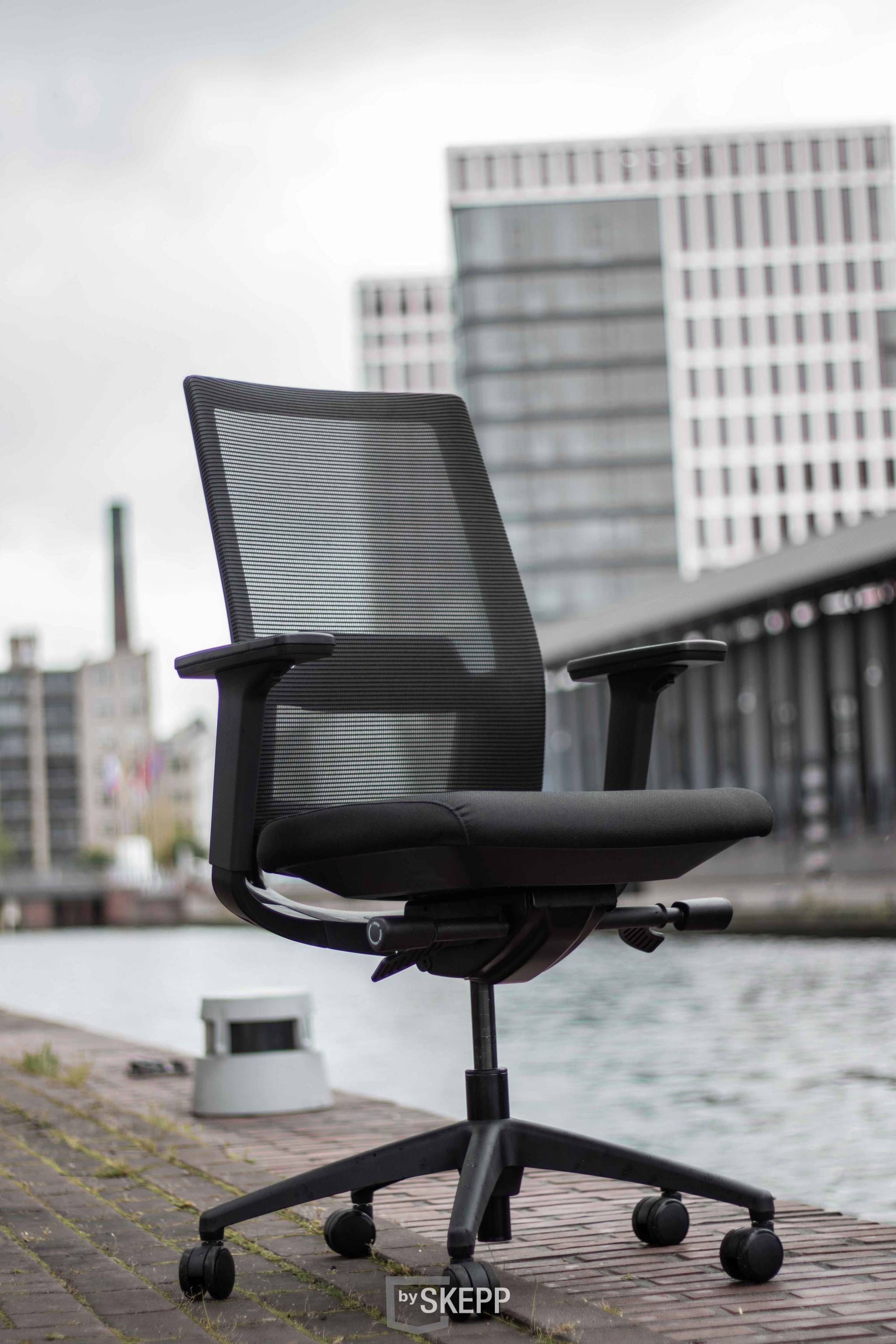 Arbo office chair Lugano black mesh bySKEPP