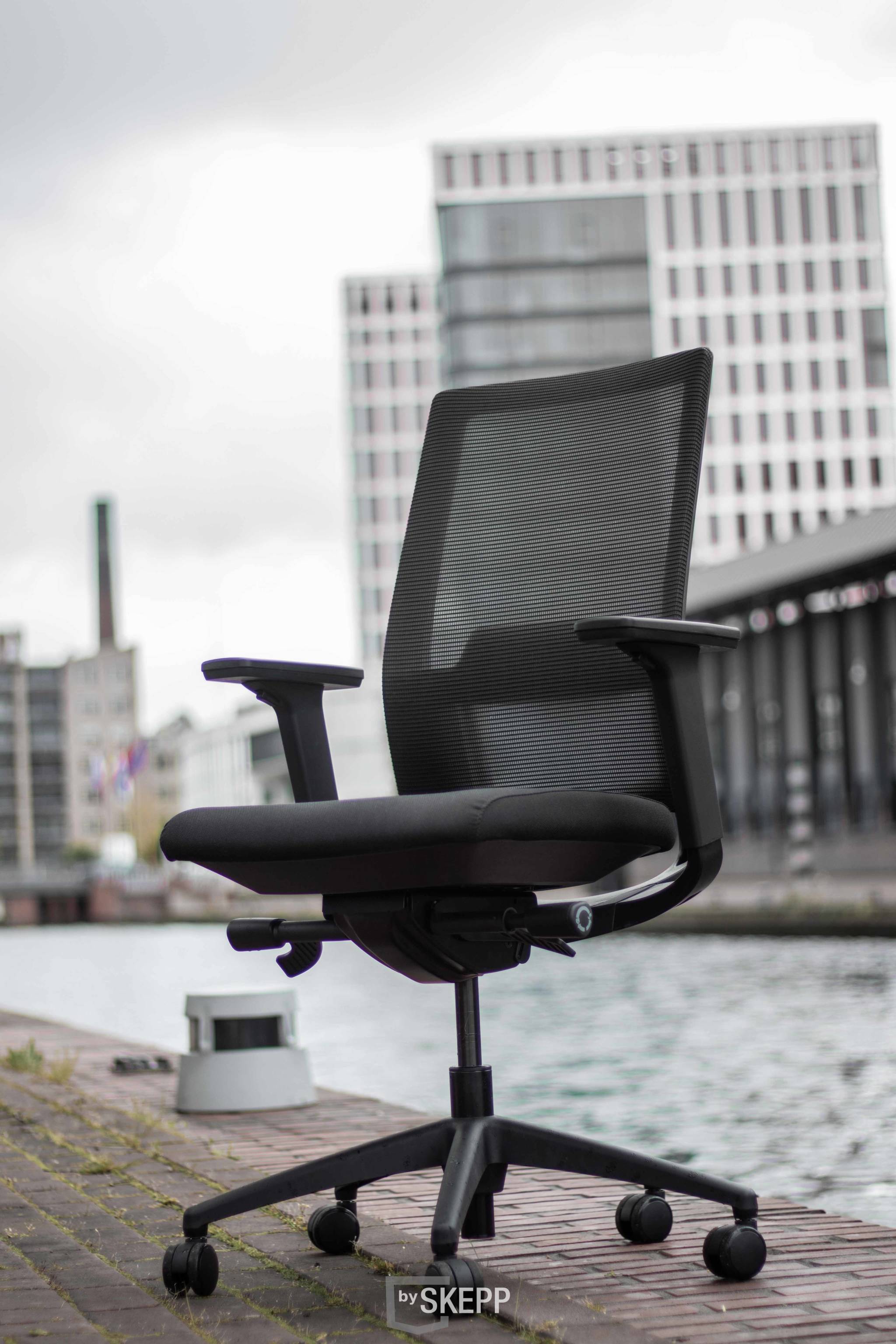 Arbo office chair Lugano black mesh bySKEPP