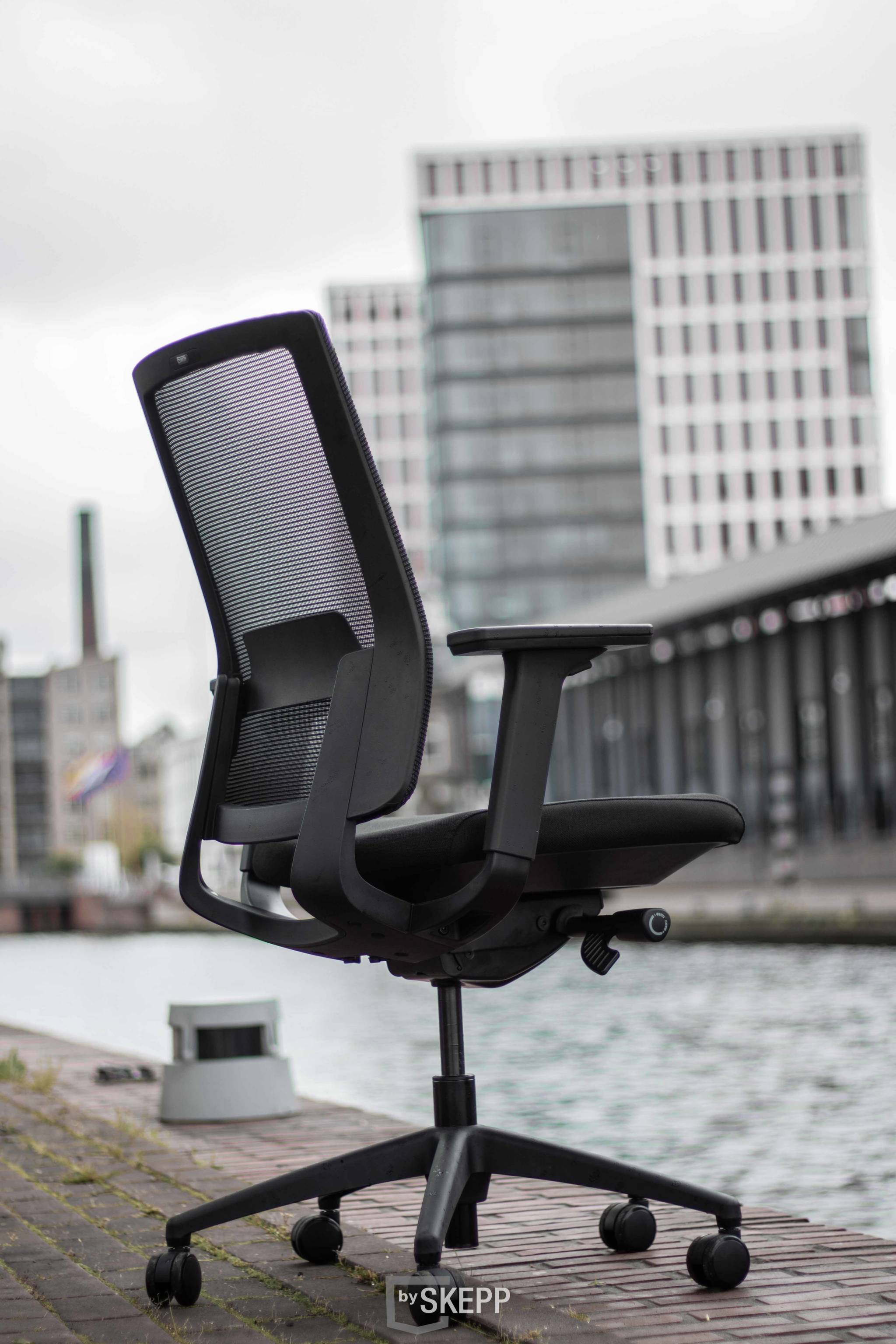 Arbo office chair Lugano black mesh bySKEPP