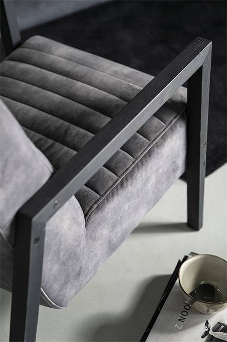 Armchair Bodo