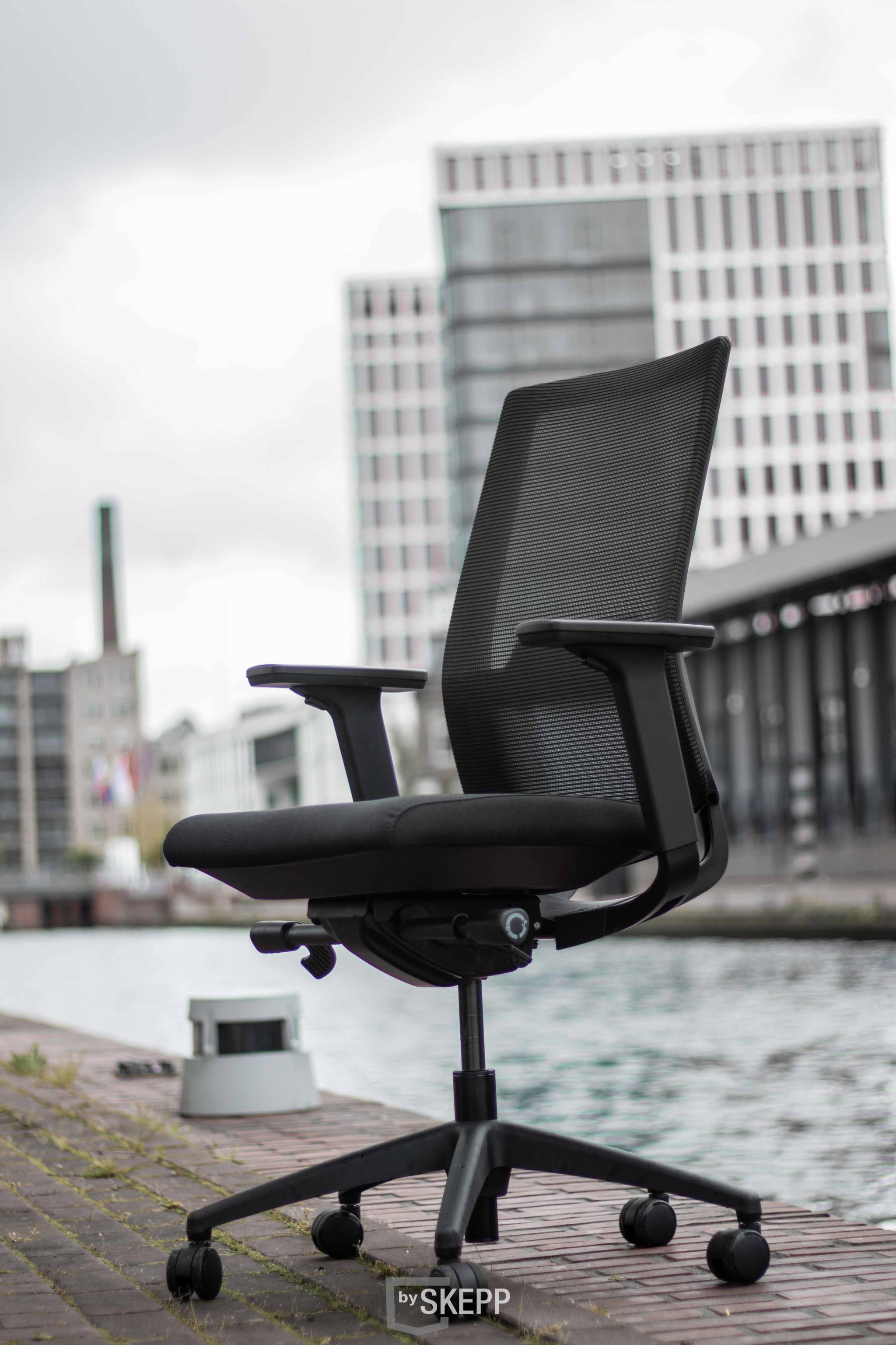 Arbo office chair Lugano black mesh bySKEPP